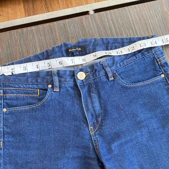 Massimo Dutti ladies jeans in size 4. Made in Morocco. - Picture 7 of 9